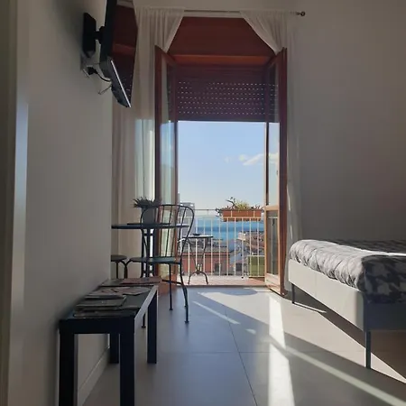 Couette-café Oasi Al Centro Con Parcheggio 4*