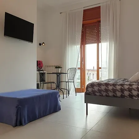 Oasi Al Centro Con Parcheggio 4* Salerno